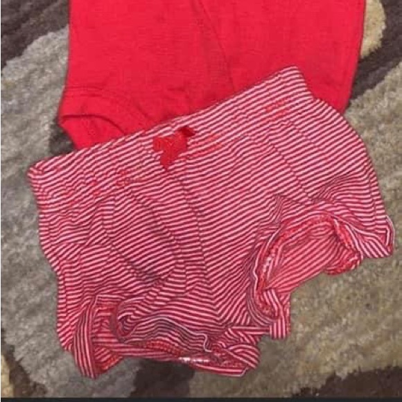 2 piece set - Picture 2 of 2